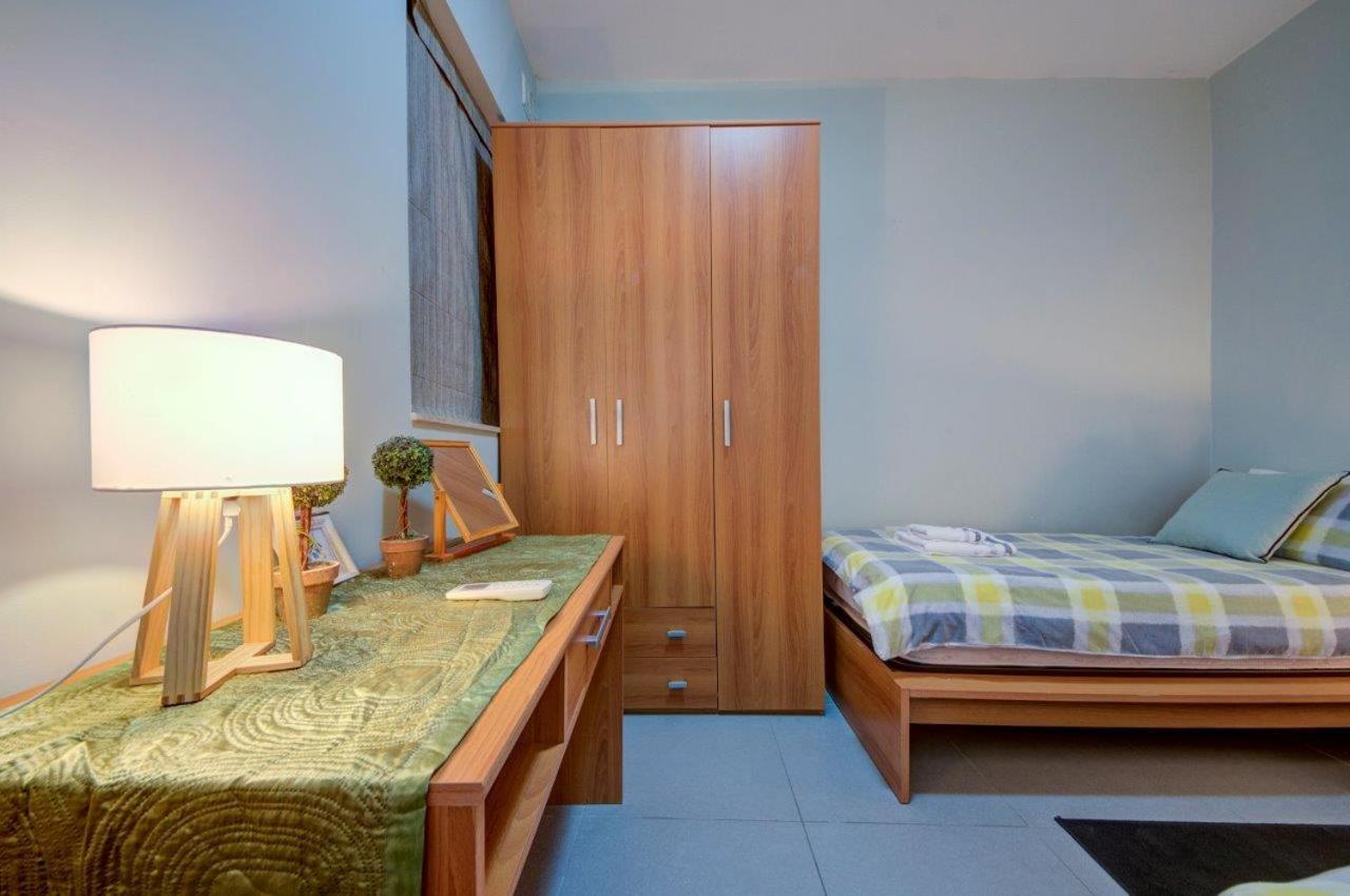 2 Bedroom Close To Seafront Appartement *